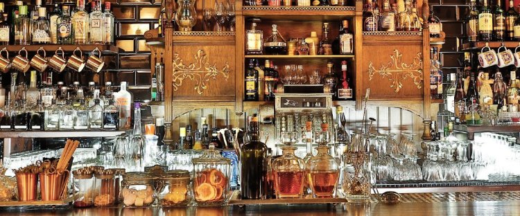 Image Courtesy : Hemingway Bar 