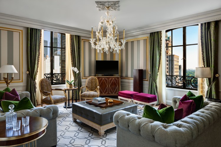 royal-suite-at-the-st-regis-new-york-living-room